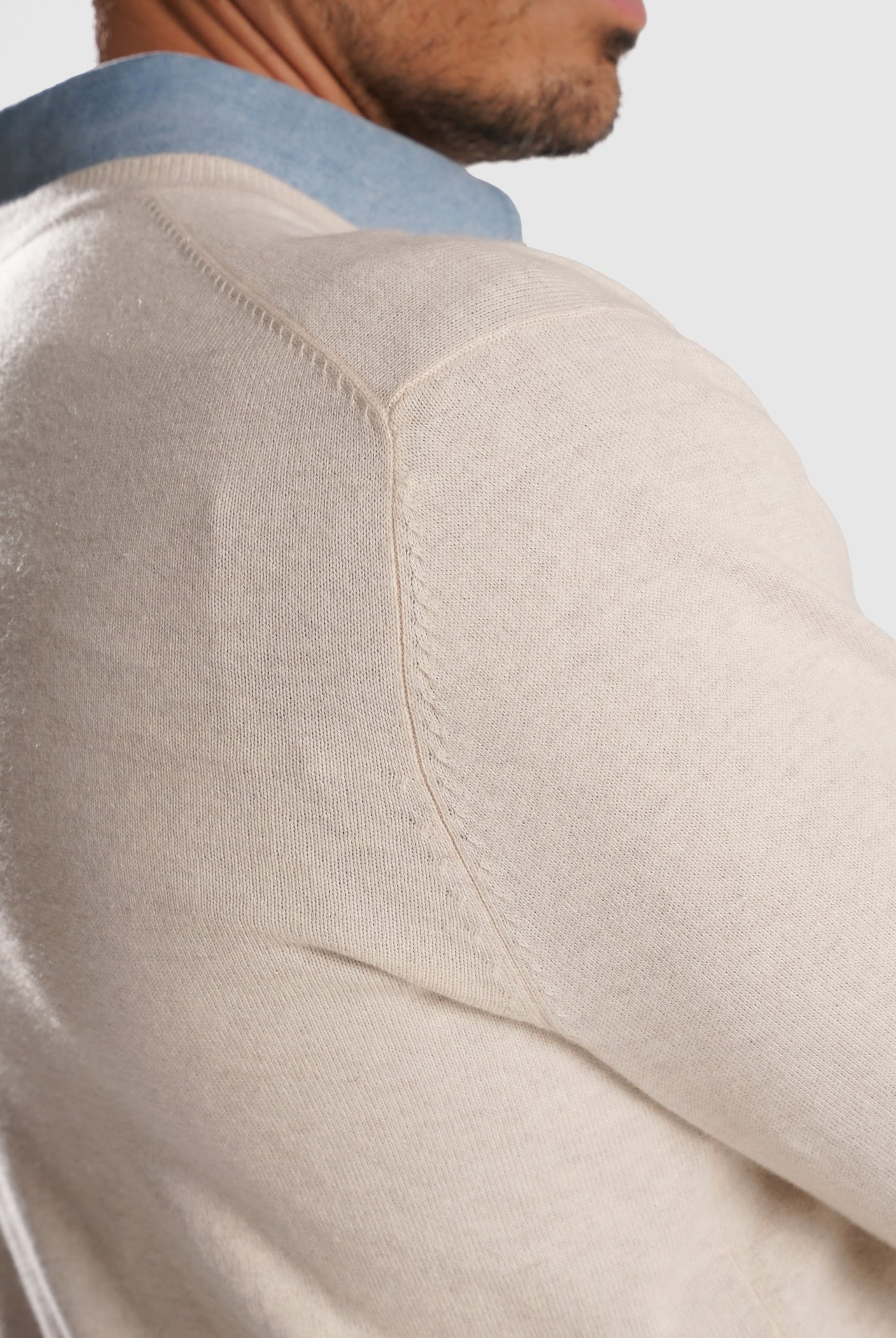 PULLOVER BEGE COM COTOVELEIRA REGULAR FIT MR. BLUE