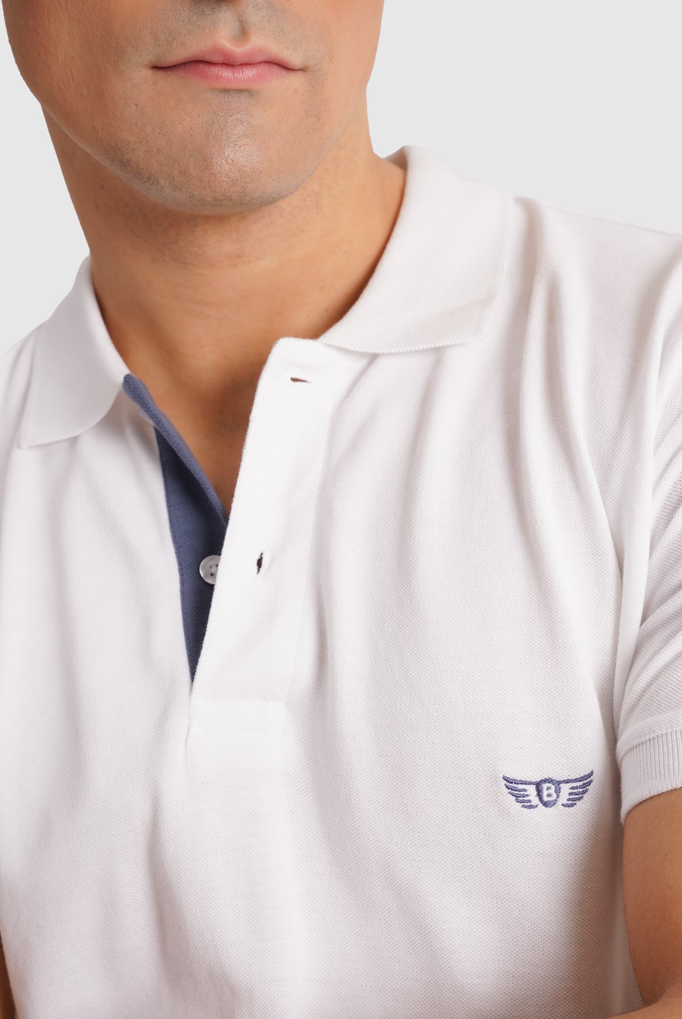 POLO PIQUET BRANCO MANGA CURTA REGULAR FIT MR. BLUE