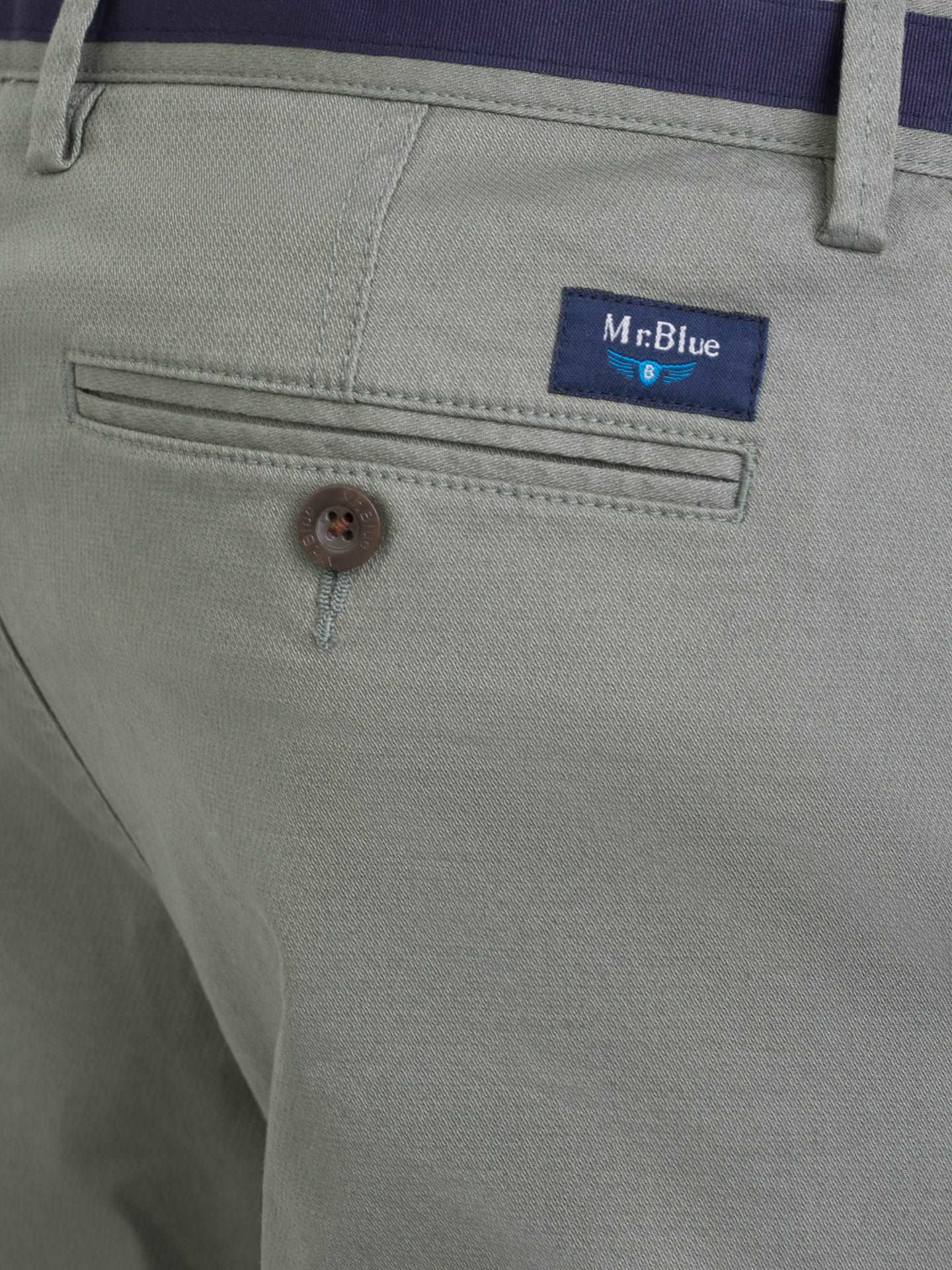 Pantalones chinos de corte clásico